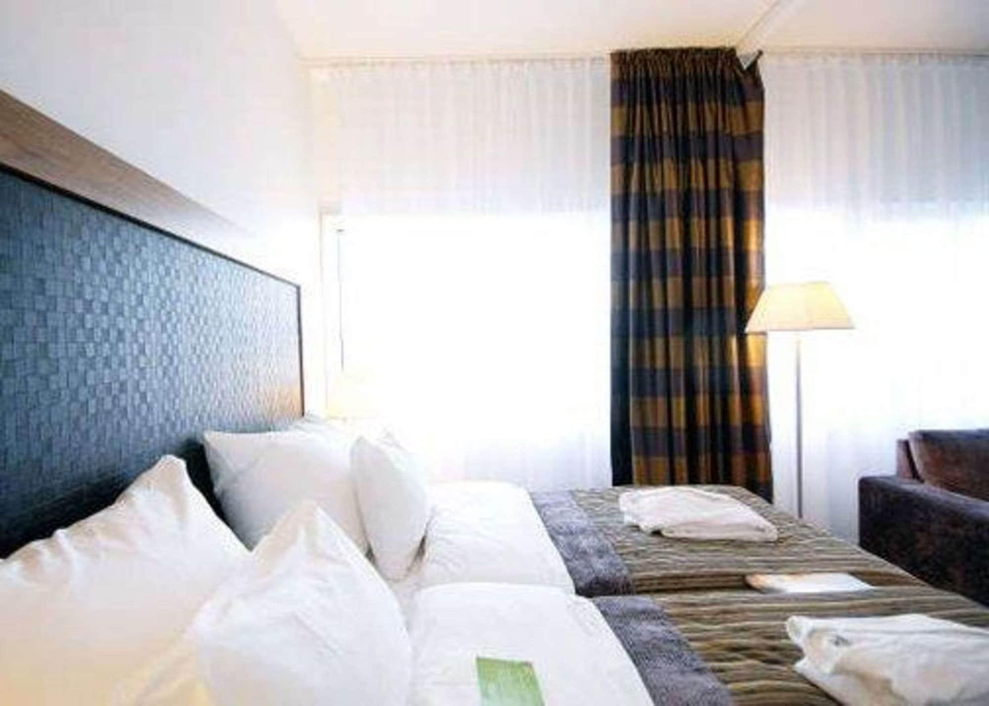 Quality Hotel Edvard Grieg Bergen Room photo